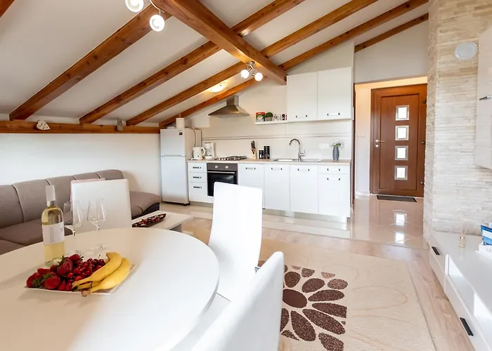 Eden In Peaceful Area Near Center Apartament