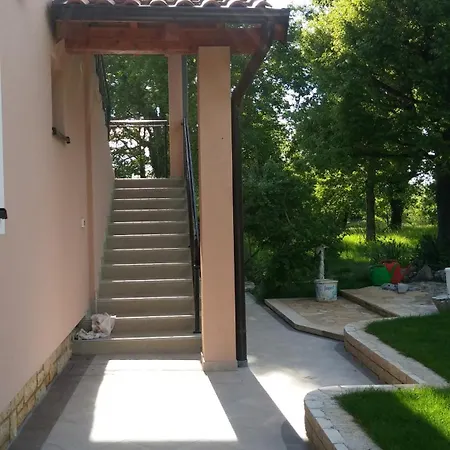 Apartament Eden In Peaceful Area Near Center